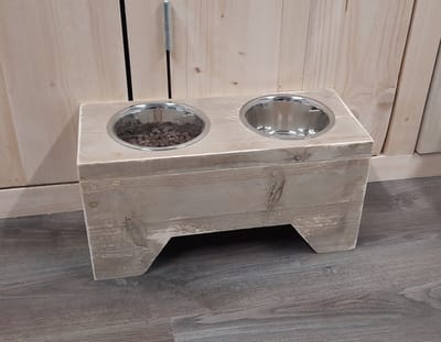 Houten honden voerbak en drinkbak “Steve” - gebruikt steigerhout - voor de hond