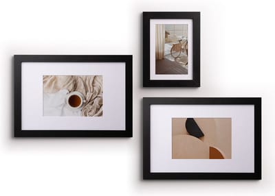 Deknudt Frames Collage photo wall - set van 3 fotolijsten (1 x (13 x 18 cm – 10x15cm) en 2 x (20 x 30 cm – 13x18cm)) - zwart - MDF-houten fotolijst - hangen of staan - meerdere foto's