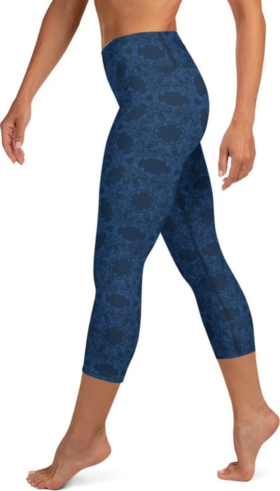 Sportlegging - Capri 3/4 - design Grace in Lace - High Waist - Dry Fit - High Performance - 4way stretch- unieke print - UPF 50+ - Hardloop - Yoga - Fitness - Dans  - Pilates - Training - sportbroek – donkerblauw klassiekblauw - maat XS