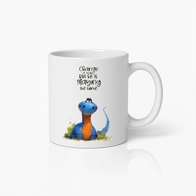 Schattige Dino Mok met Inspirerende Quote – "Veranderen is Eng, Maar Stilstaan Ook" – Leuke Keramische Koffiemok voor Motiverende Cadeaus