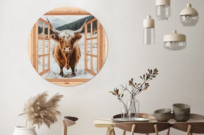 WallCircle - Wandcirkel - Muurcirkel - Schotse Hooglander - Landschap - Landelijk - Bergen - Winter - Doorkijk - Aluminium - Dibond - 120x120 cm - Binnen en Buiten XXL