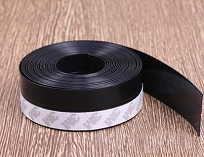 Actie4you® - Zelfklevende Tochtstrip - Tochtstrip siliconen - Isolatiestrip - Tochtwering - Isoleren – Tochtstrip - Energie besparen – Verduurzamen - 5 Meter - 2.5cm breed – Zwart