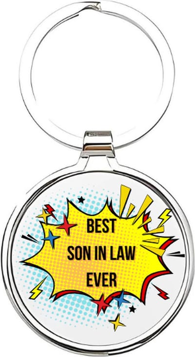 Akyol - Best son in law Sleutelhanger - zoon - De leukste schoonzoon - Schoonzoon sleutelhanger - kind sleutelhanger - Sleutelhanger zoon - Familie sleutelhanger - cadeautje - Zoon cadeau - boy - de liefste zoon - 4 x 7,5 CM