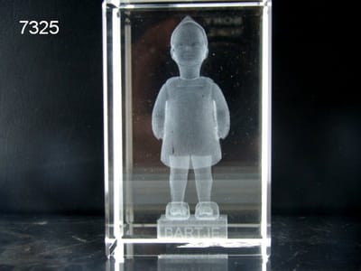 3D Lasergravure Bartje in Glasblokje – 5 x 5 x 8 cm – Inclusief Geschenkverpakking