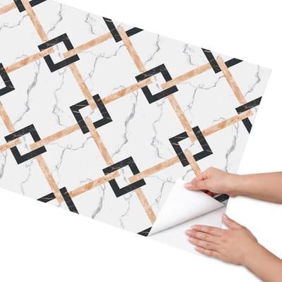 Coloray Meubel Wrap Folie - Beige Meubelfolie - 65x130 cm - Meubelfolie Zelfklevend Vlechtwerk op marmer - Wrapfolie Keuken - Geometrische Meubelfolie - Decoratiefolie - Tafeldecoratie - Geometrie