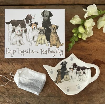 Alex Clark Tea Bag Dogs Together ~ Theezakje schotel Honden