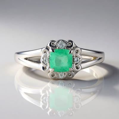 Cavill - Zilveren ring 925 sterling zilver met vergulding - 0,58 ct Russische smaragd kussen - Groene elegante ring met zirkonen