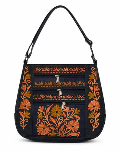 N3 Collecties Geborduurde Handgemaakt Crossbody tas met Rits - Zwart