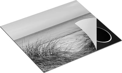 Chefcare Inductie Beschermer Strand en Zee vanuit de Duinen - Zwart Wit - 60x50 cm - Afdekplaat Inductie - Kookplaat Beschermer - Inductie Mat