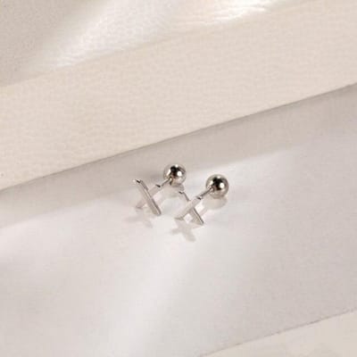 Boucles d'oreilles à tige en argent sterling 925 style néo-gothique classique en forme de croix pour femmes, bijoux élégants pour fêtes sur la plage argenté