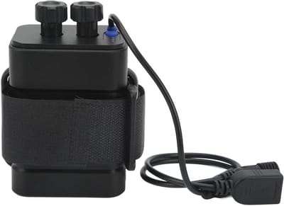 Oplaaddoos Batterijen - Draagbare Energie - Buitenactiviteiten Opslag - Waterdicht Ontwerp - Houdt 6 Batterijen - Zwart
