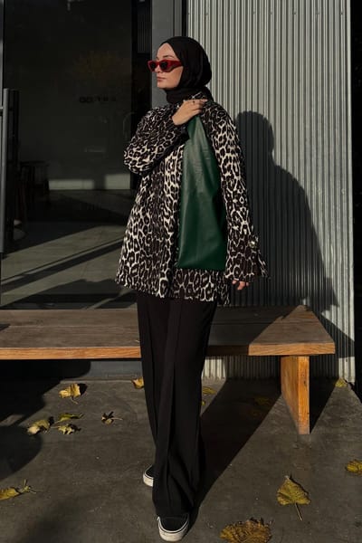 Touché Privé - Katoenen blouse met print en brede manchetten - Luipaard - Dames