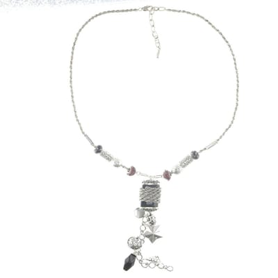 Behave Lange ketting zilver kleur met grove zwarte hanger 74 cm