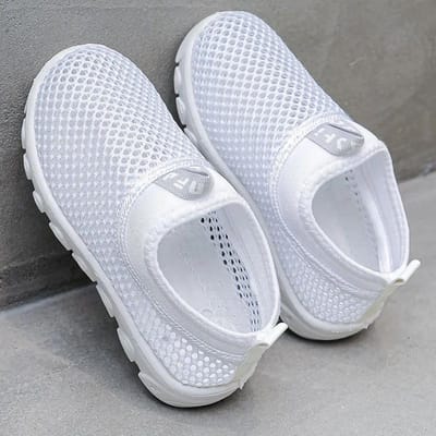 Zachte zolen witte sportschoenen voor jongens en meisjes in de lente en zomer met ademend mesh oppervlak voor kinderen 36 wit