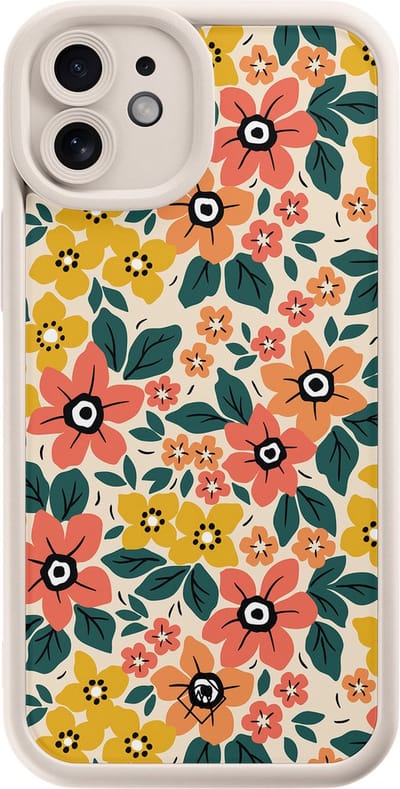 Casimoda® hoesje - Geschikt voor iPhone 12 - Blossom - Effen telefoonhoesje met lensbescherming - TPU - Backcover - Bruin/beige