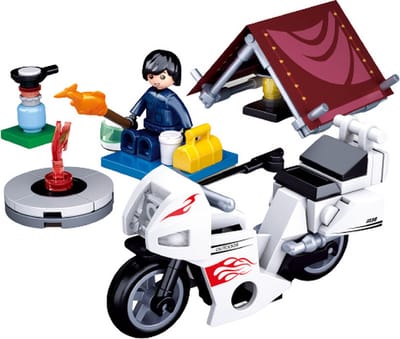 Sluban Town Motorrijder op de Camping bouwspeelgoed kinderen vanaf 6 jaar – Constructiespeelgoed modelbouw motor met tent – bouwdoos met 77 bouwstenen en 1 minifiguur – M38-B0717E