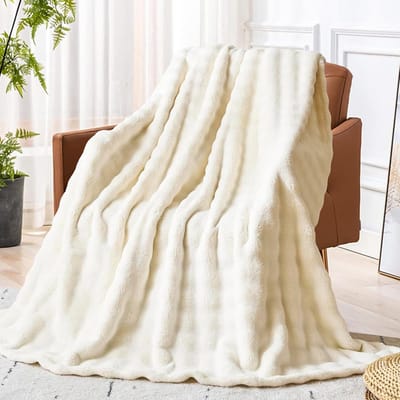 Knuffeldeken - Warme plaid - Bank en bed - Strepenpatroon - 130 x 160 cm - Wit
