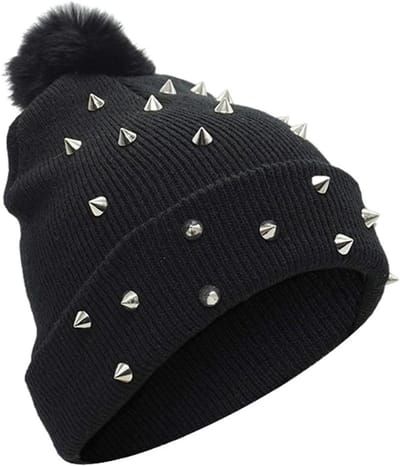 Punk Rivet Strickmütze met Wolbommel voor de Winter, Grunge Y2K Aesthetic Beanie, Alternatieve Gothic Emo Accessoires voor Koude Dagen