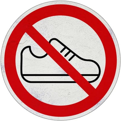 Schoenen uit verbodsbord | Sign Again materiaal | 10 cm
