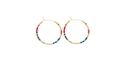 Oorbellen - oorhangers - accessoire - oorsieraad - goudkleurig - multicolor - ringen - kralen - boho style - zomer - vakantie - festival - dames - cadeau - uniek - tijdloos – hip