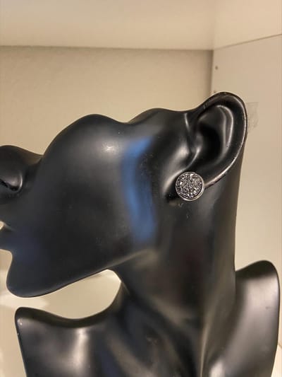 Casual oorknoppen donkergrijs | | Make up | Parfum | Moederdag | Verjaardagscadeau| Cadeautje| Valentijnsdag| Kado | sieraden | vaderdag | oorbellen | oorsieraden