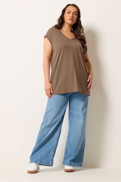 Yours Bruin Basic Tshirt Met Vhals Size 42