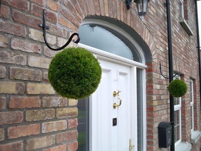 Kunstgras Ballen - Conifeer Ballen - Tuin Decoratie - UV Beschermd - 28 cm - Groen
