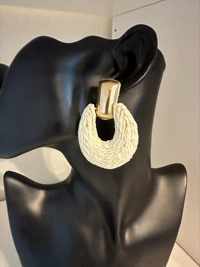 Boheemse handgeweven oorbellen || Make up | Parfum | Moederdag | Verjaardagscadeau| Cadeautje| Valentijnsdag| Kado | sieraden | vaderdag | oorbellen | oorsieraden