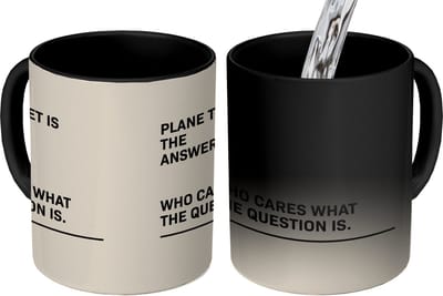 Magische Mok - Foto op Warmte Mokken - Koffiemok - Spreuken - Quotes - Plane ticket is the answer - Who cares what the question is - Reizen - Magic Mok - Beker - 350 ML - Theemok - Mok met tekst