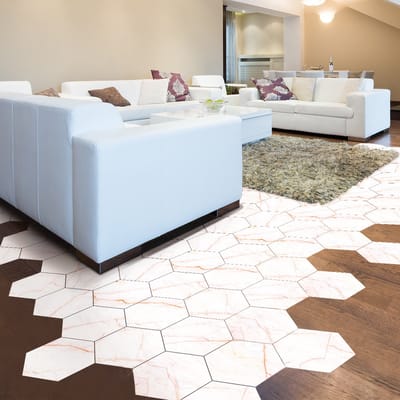 Antislip vloerstickers met beschermlaag - Marmeren zeshoeken Lissabon vloer - 60x135cm - 10 zeshoekige stickers 30x26cm