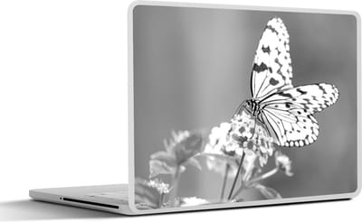 Laptop sticker - 17.3 inch - Idea leuconoe vlinder drinkt nectar - zwart wit - 40x30cm - Laptopstickers - Laptop skin - Cover