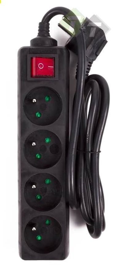 Benson Stekkerdoos met schakelaar - 1,5 meter kabel - 4-voudig - zwart - geaard