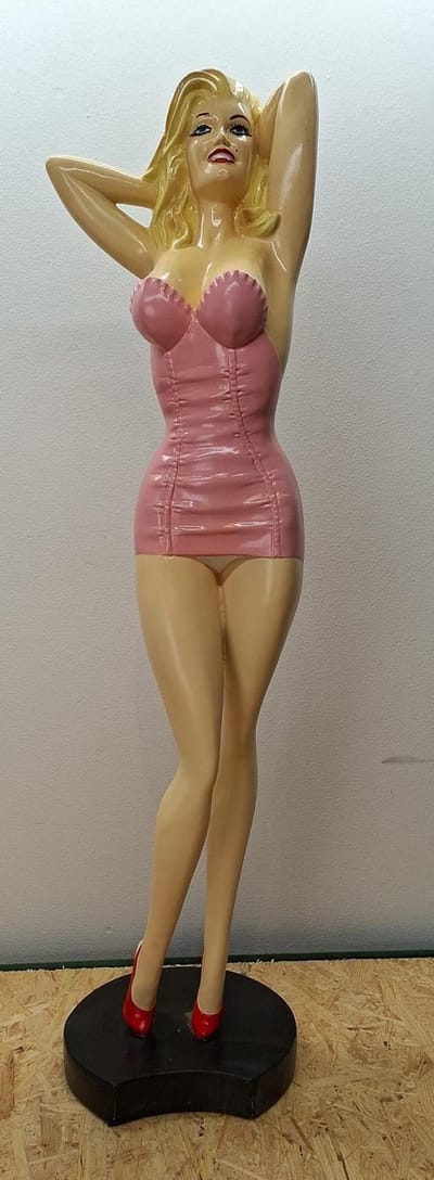 Sexy Lady met roze jurk beeld - 86cm hoog - polyresin - polystone - Cadeau - Decoratie - Woonaccessoires - Beeld