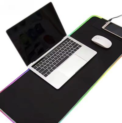 XL muismat met LED verlichting - Grote muismat met gekleurd licht - 80/30CM - Super grote onderlegger voor computer - Game accessoire - Muis mat - RGB - CHPN