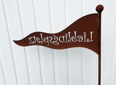 Decoratie Tuinbord - Roestbord Insteekbord - Tuin Decoreren - Uniek Patina Afwerking - 44 x 21 cm - Roestkleurig