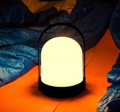 Narvie - Zwarte Draagbare LED Tafellamp - Op Batterijen - Warm Wit Licht - Ideaal voor Camping