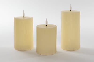 Anna Collection LED stompkaarsen - 3x - ivoor wit - ribbel - 7,5 cm