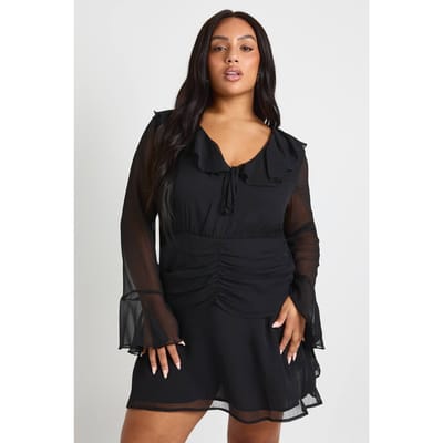 boohoo Dames Plus chiffon skaterjurk met geraffleerde taille | Black | Maat: 26