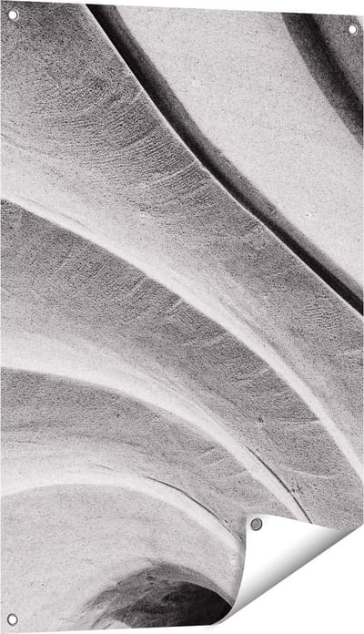 Gards Tuinposter Abstracte Kunst Gestreepte Stenen in het Grijs - 60x90 cm - Tuindoek - Tuindecoratie - Wanddecoratie buiten - Tuinschilderij
