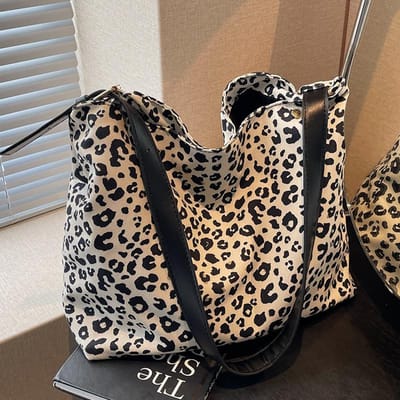Nieuwe Luipaard Crossbody Canvas Tas Nieuwe Mode Niche Boodschappentas Grote Capaciteit Schoudertas van Canvas black