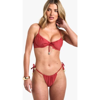 boohoo Dames Sunshine Trim Geruched Bikini-Slip met Zijgebonden Detail | Burgundy | Maat: 6
