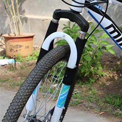 Dailygoods- Schokdemperbeschermers Universele pasvorm - Fietsbescherming - Zwart - 1 paar - Aanpasbaar ontwerp - Lengte 19CM, breedte 11,5CM-14,5CM