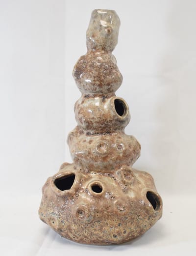 Daan Kromhout - vaas - koraal - Hoogte 31 cm - Ø 17 cm - lichtbruin - bruin - ecru