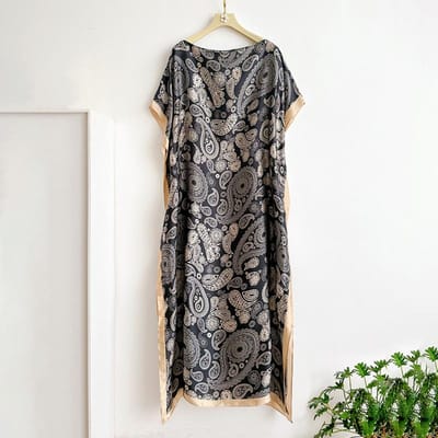 Robe longue Satin Motif Cachemire Mode Surdimensionnée Célèbre Ample Protection Solaire Estivale Châle Pour Tenue Dame/Femme gray