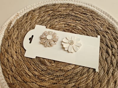 Antislip haarspeldjes Flower glitter wit - kinderknipjes - haarspeldjes meisje - Kinderhaaraccessoires - Haarspeldjes - Haarknipjes meisje - Haarknipjes baby - Haaraccessoires meisjes - Haarspeldjes baby - Kinder haarspeldjes - Kinder haarclips