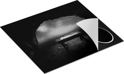 Chefcare Inductie Beschermer Kribbe in een Grot onder de Ster van Bethlehem - Zwart Wit - 60x50 cm - Afdekplaat Inductie - Kookplaat Beschermer - Inductie Mat