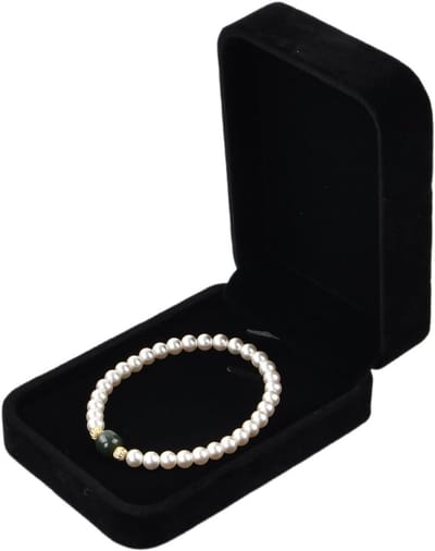Elegante zwarte sieraden geschenkdoos van fluweel, 7 x 10 x 4 cm, ideaal voor kettingen, armbanden en ringen, perfect voor bruiloften en verjaardagen