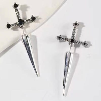 Hip Hop Kruis Zwaard Stud Oorbellen Voor Vrouwen Klassiek Zwart Kristal Steen Zilver Os Goud Zwart Persoonlijkheid Eenvoudige Sieraden gray