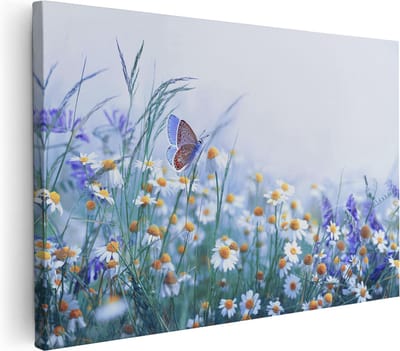 Artaza Canvas Schilderij Bloemenweide - 30x20 cm - Klein - Wanddecoratie Vlinder - Muurdecoratie Madeliefjes - Kamer Accessoires Woonkamer