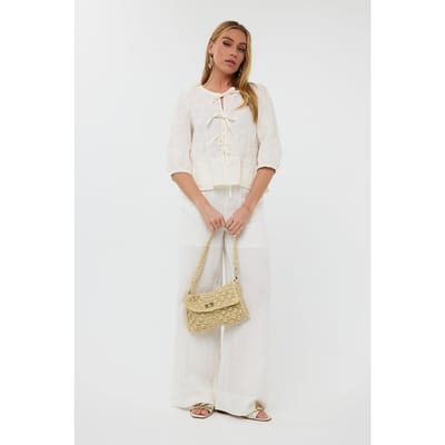 EsQualo Blouse 3d Embroidery Light Sand Maat: 42 | Blouses Outlet | Dames | Wit